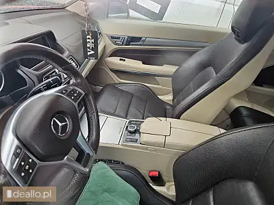 [eLicytacje] I licytacja - Mercedes-Benz E 250 Cabrio - Zdjęcie 5 - WARSZAWIAK.EU