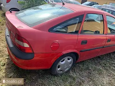 [eLicytacje] I licytacja - Opel Vectra 2.0 Benzyna z 1998 roku - Zdjęcie 3 - WARSZAWIAK.EU