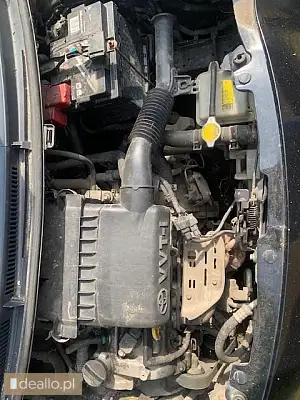 [eLicytacje] I licytacja - Trzydrzwiowa Toyota Yaris z 2006 roku 1.3 benzyna - Zdjęcie 2 - WARSZAWIAK.EU