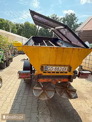 [eLicytacje] II licytacja - Przyczepa ciężarowa PRONAR T130 - posypywarka - Zdjęcie 2 - WARSZAWIAK.EU