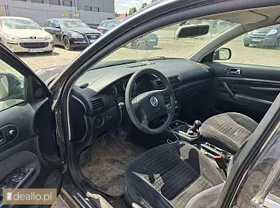 [eLicytacje] I licytacja - Volkswagen Passat 1.9 TDI Samochód Osobowy Kareta (Sedan) - Zdjęcie 8 - WARSZAWIAK.EU