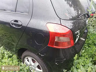 [eLicytacje] I licytacja - Toyota Yaris Hatchback 1.3 benzyna, rok prod. 2006 - Zdjęcie 3 - WARSZAWIAK.EU