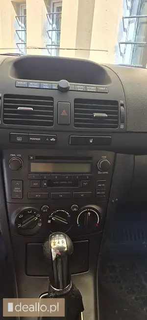[elicytacje] i licytacja - toyota avensis 2004 rok produkcji - Zdjęcie 2 - WARSZAWIAK.EU